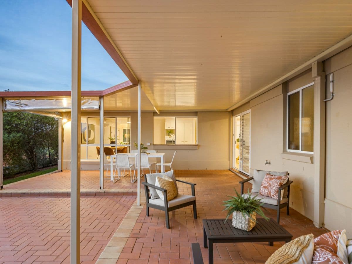 41 Langport Parade, MUDGEERABA, Mudgeeraba - Thumbnail 2