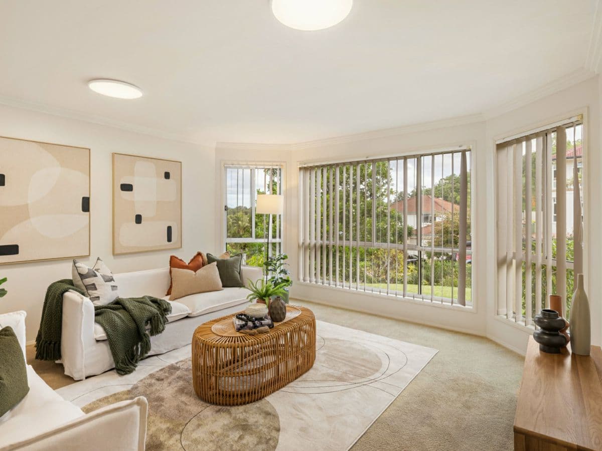 41 Langport Parade, MUDGEERABA, Mudgeeraba - Thumbnail 3