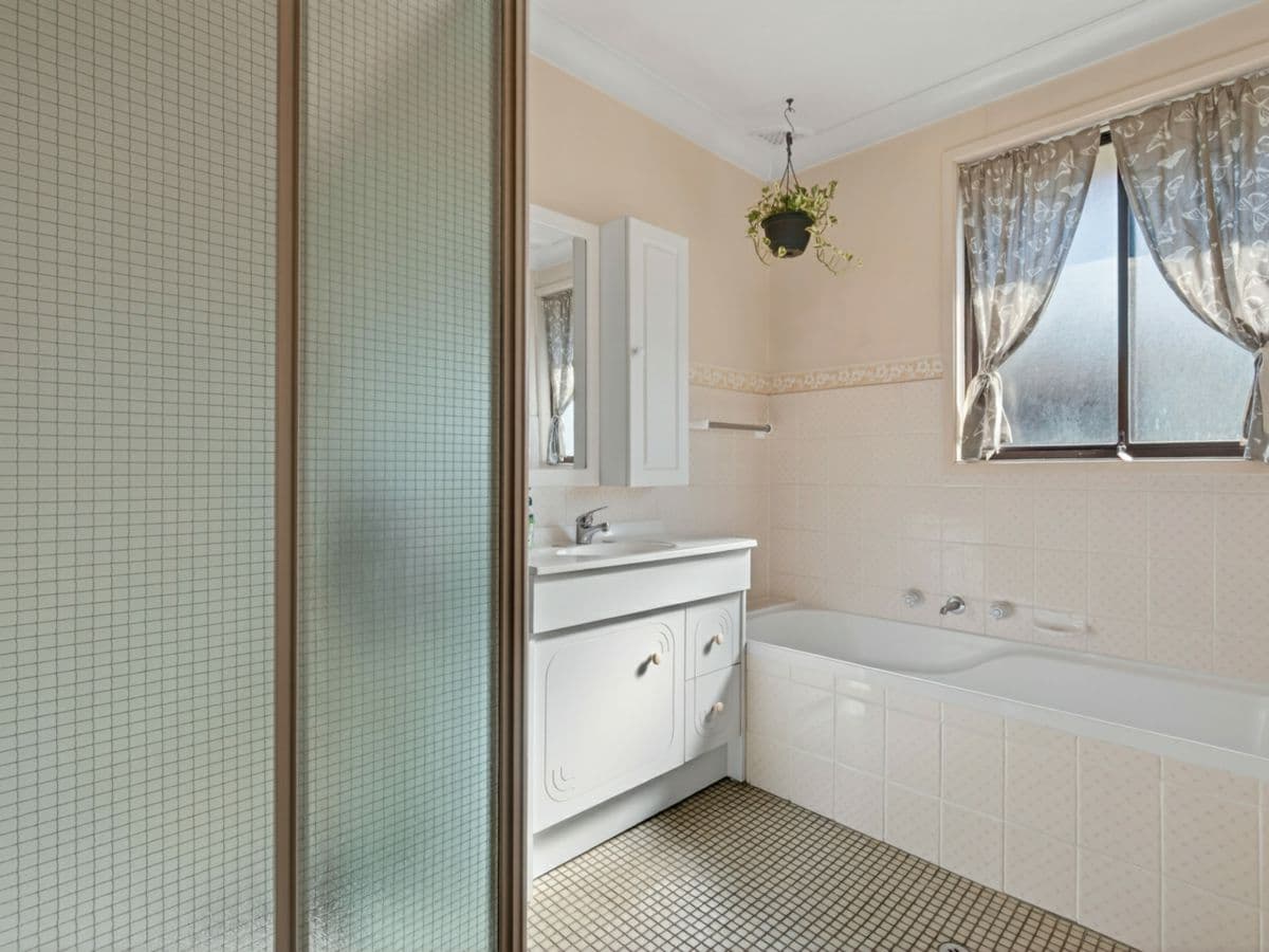 9 Raphael Place, OLD TOONGABBIE, Old Toongabbie - Thumbnail 8