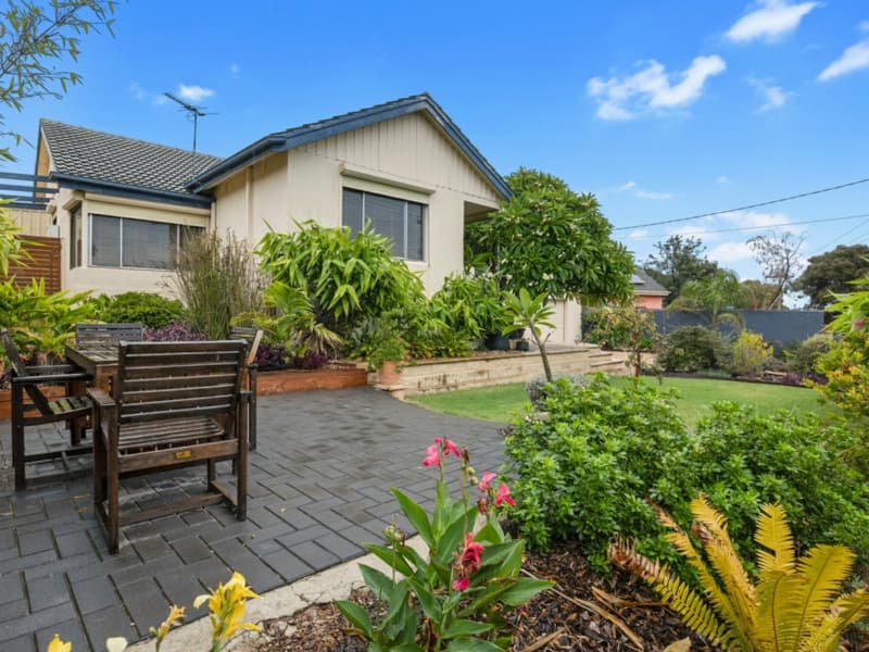 12 Brodie Crescent, Christies Beach, Christies Beach - Image 1