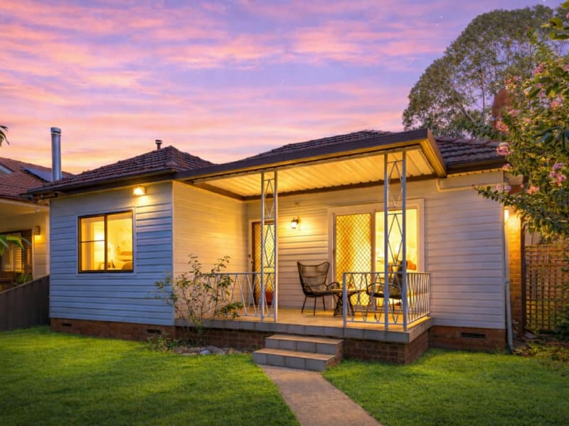52 Cahors Road, Padstow, Padstow - Image 1