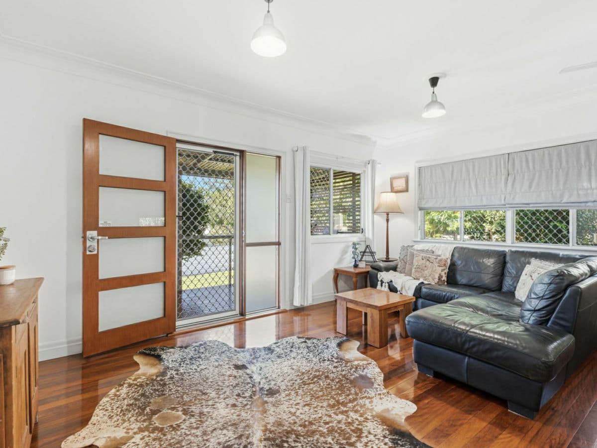 33 Windrest Avenue, ASPLEY, Aspley - Thumbnail 4