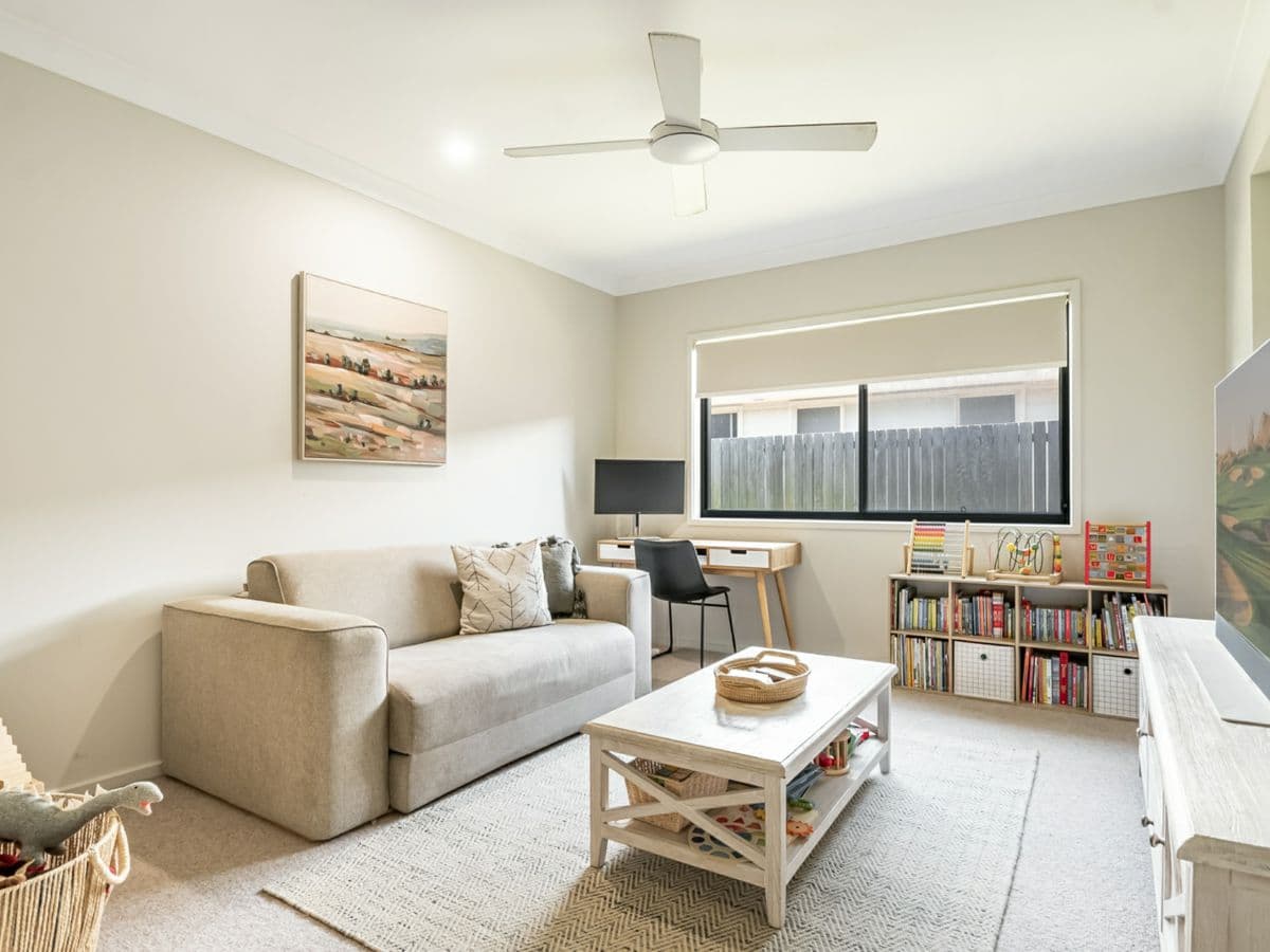 15 Surf Avenue, SKENNARS HEAD, Skennars Head - Thumbnail 8