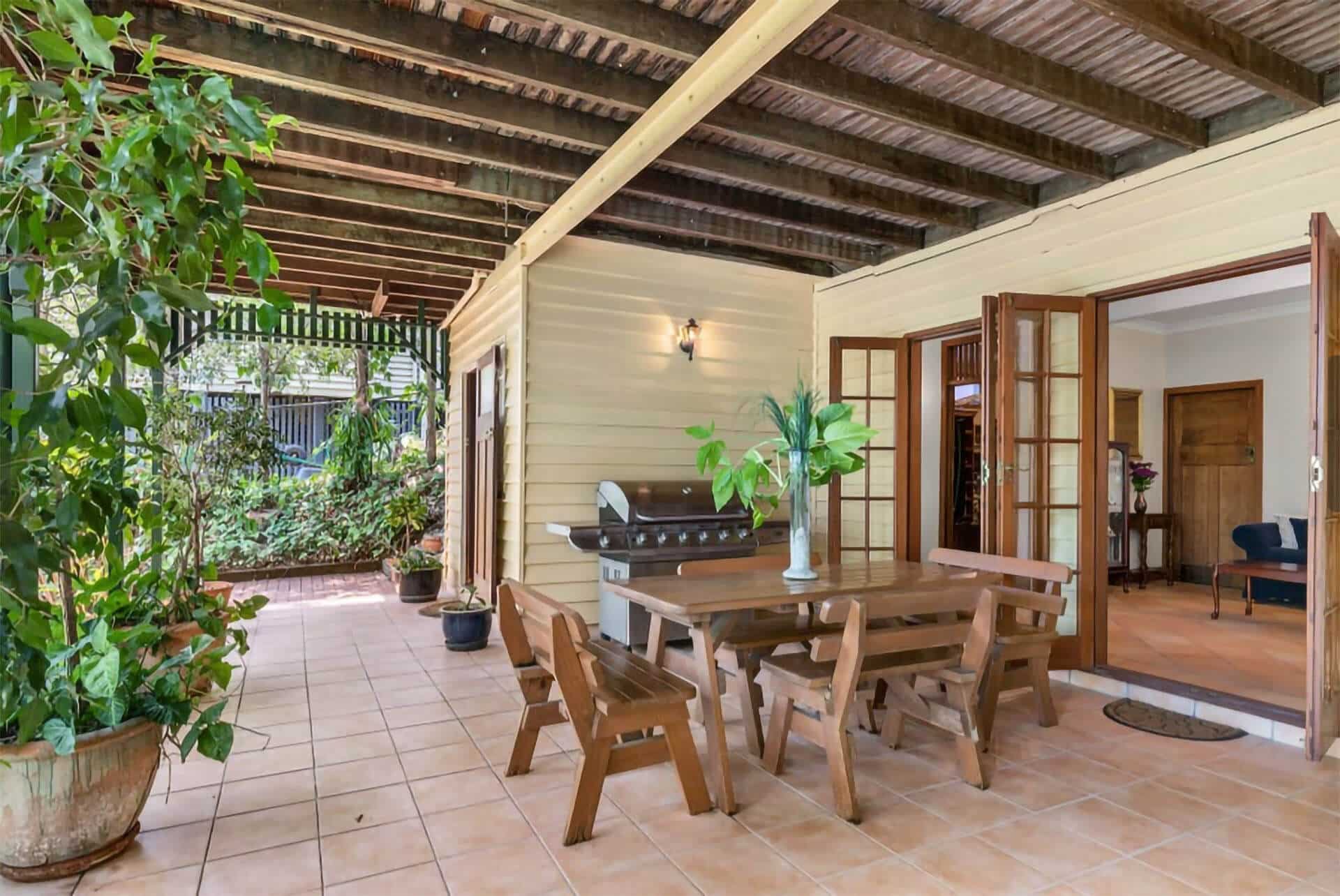 156 Simpsons Rd Bardon, Bardon - Thumbnail 5