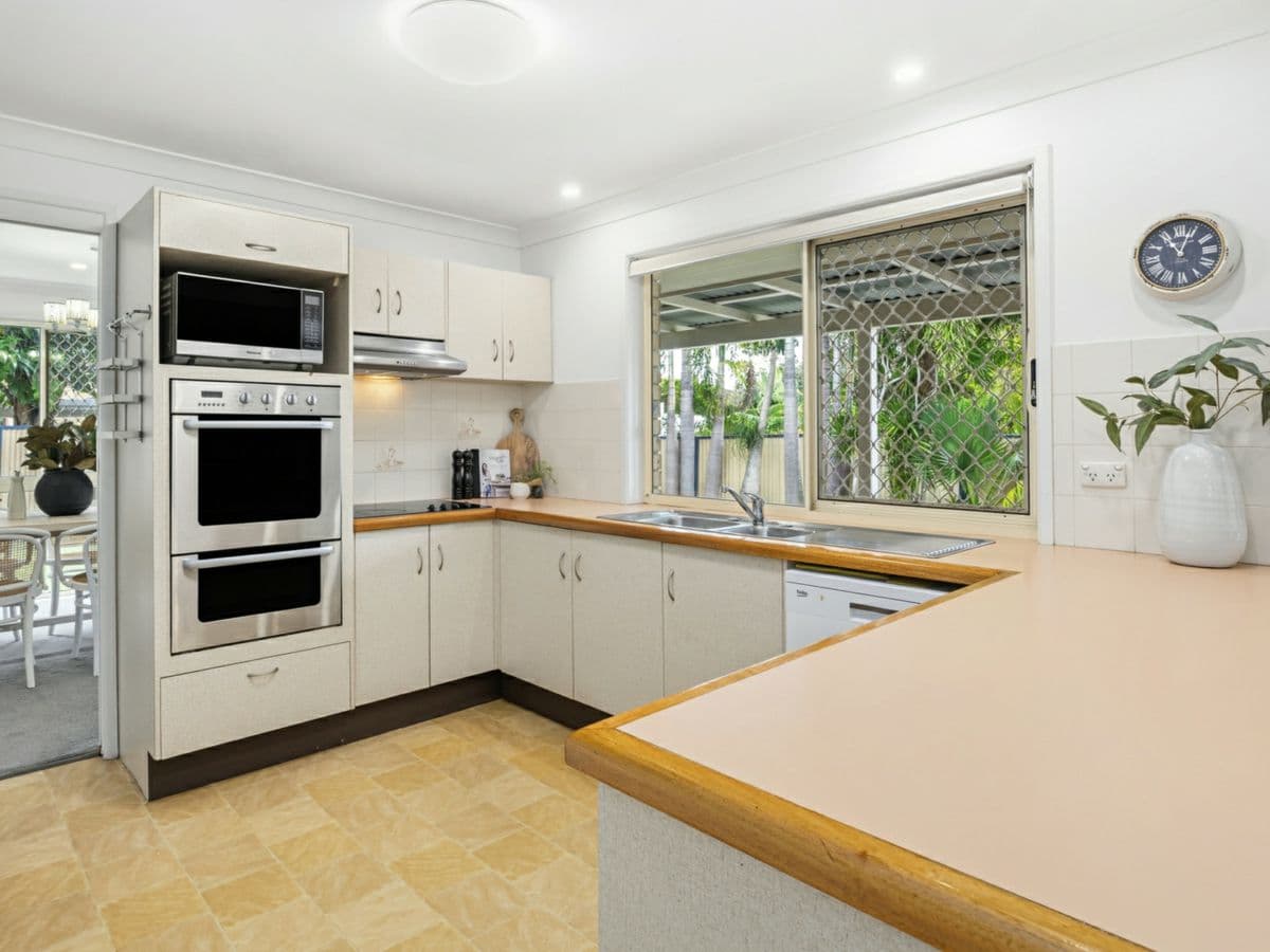 72 Englefield Road, OXLEY, Oxley - Thumbnail 7