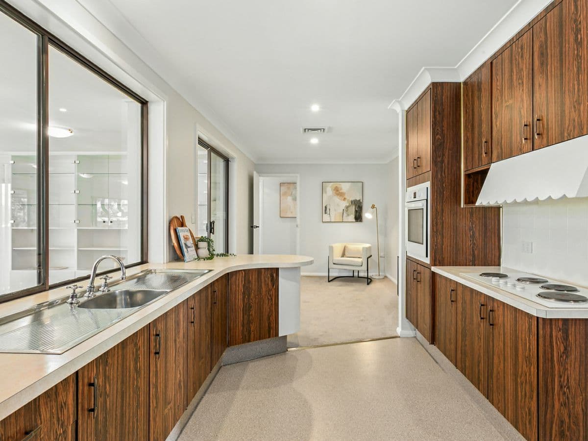 114 Fairview Avenue, ENGADINE, Engadine - Thumbnail 5