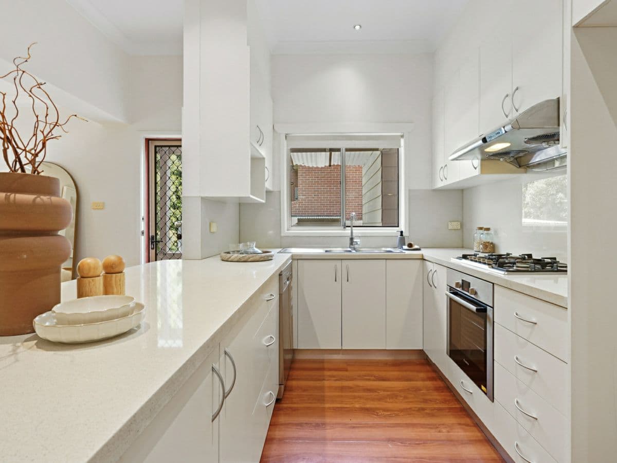 6 Summerwood Way, BEECROFT, Beecroft - Thumbnail 4