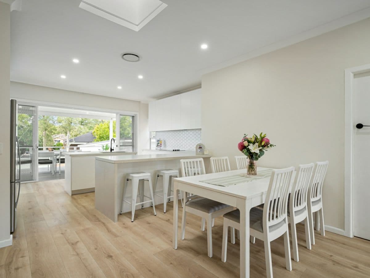 5 Beale Crescent, PEAKHURST, Peakhurst - Thumbnail 3