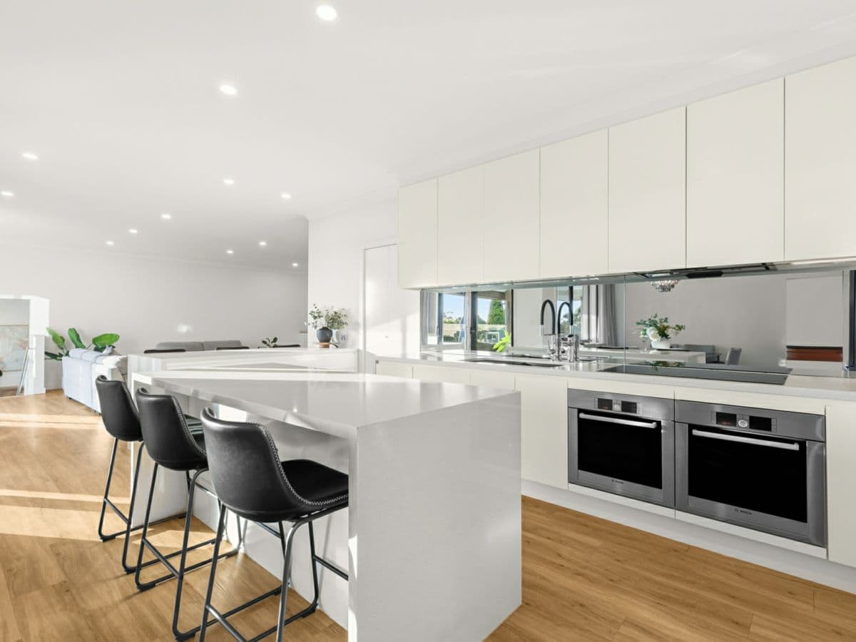 2 The Crest, LANGWARRIN, Langwarrin - Thumbnail 5