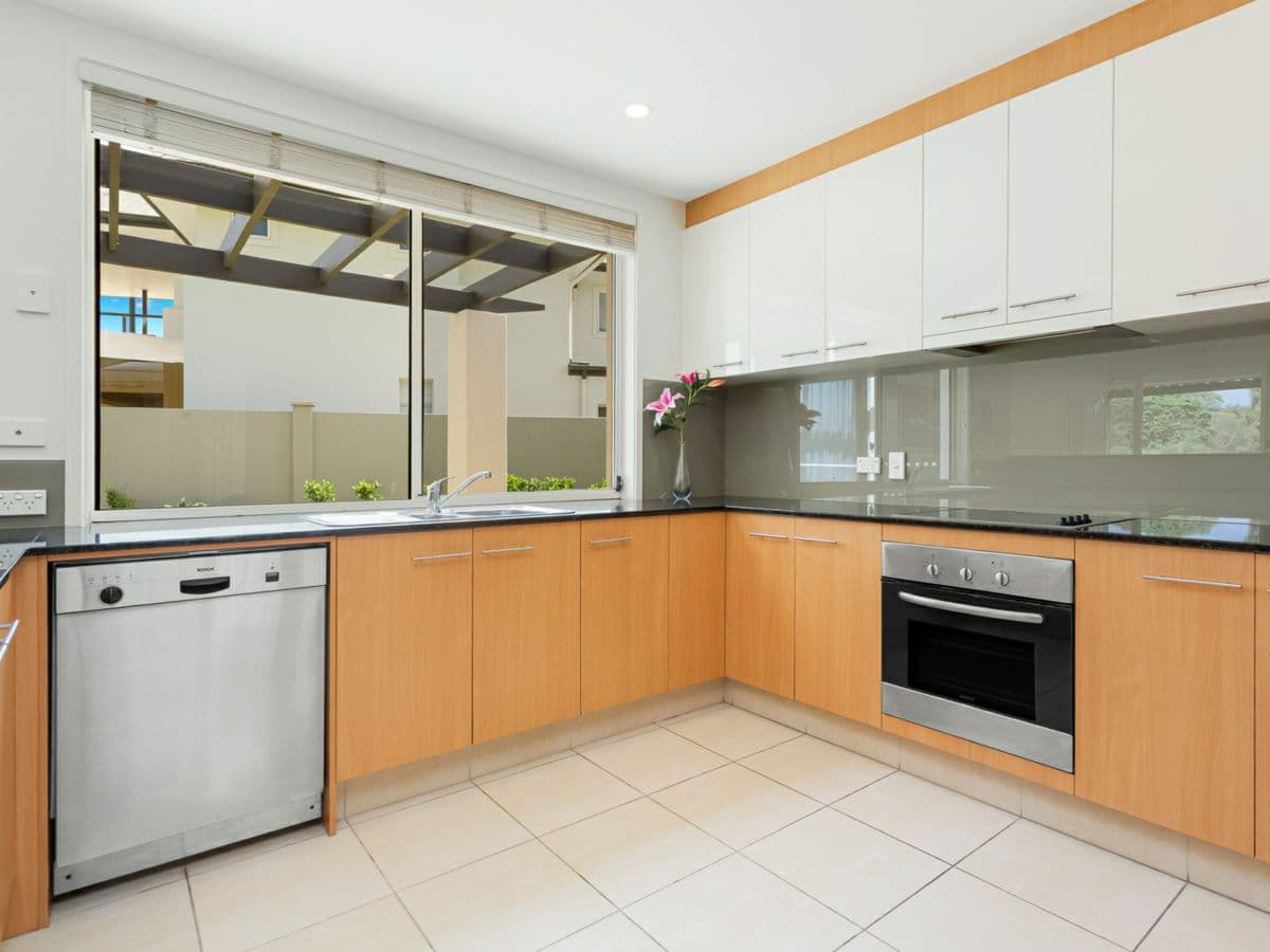 193 Easthill Drive, ROBINA, Robina - Thumbnail 4