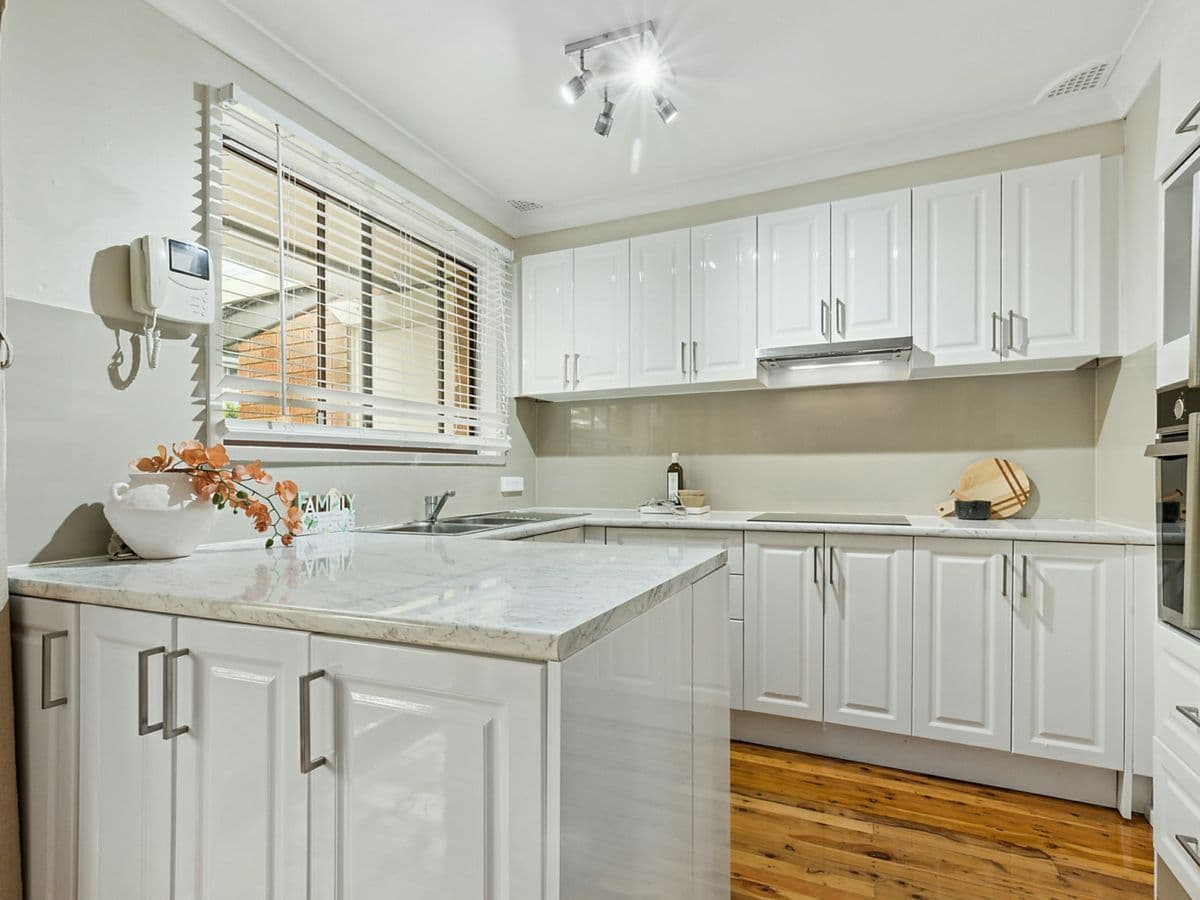 43 Burrandong Crescent, BAULKHAM HILLS, Baulkham Hills - Thumbnail 3