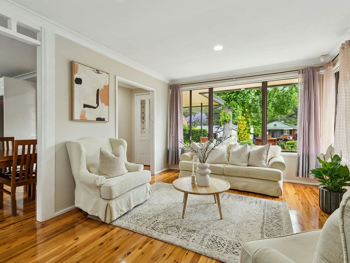 43 Burrandong Crescent, BAULKHAM HILLS, Baulkham Hills - Thumbnail 4