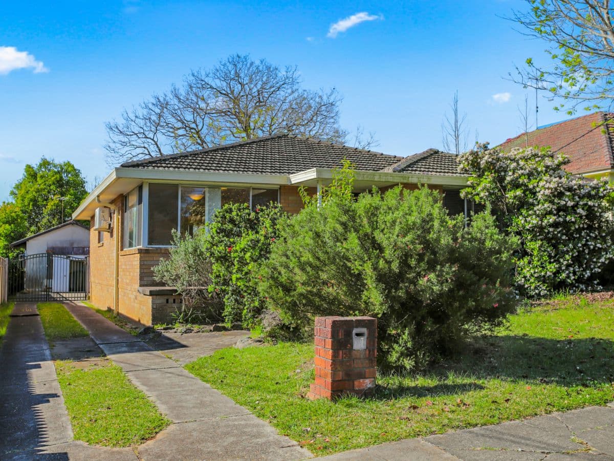 27 Hudson Street, WENTWORTHVILLE, Wentworthville - Image 1