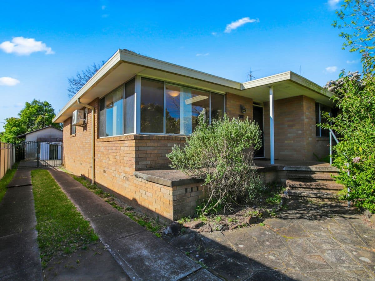 27 Hudson Street, WENTWORTHVILLE, Wentworthville - Thumbnail 2