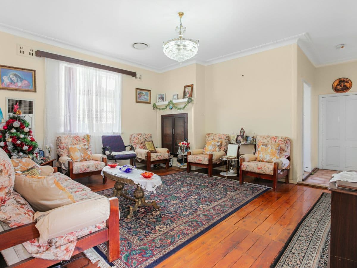 14 Killeen Street, WENTWORTHVILLE, Wentworthville - Thumbnail 2