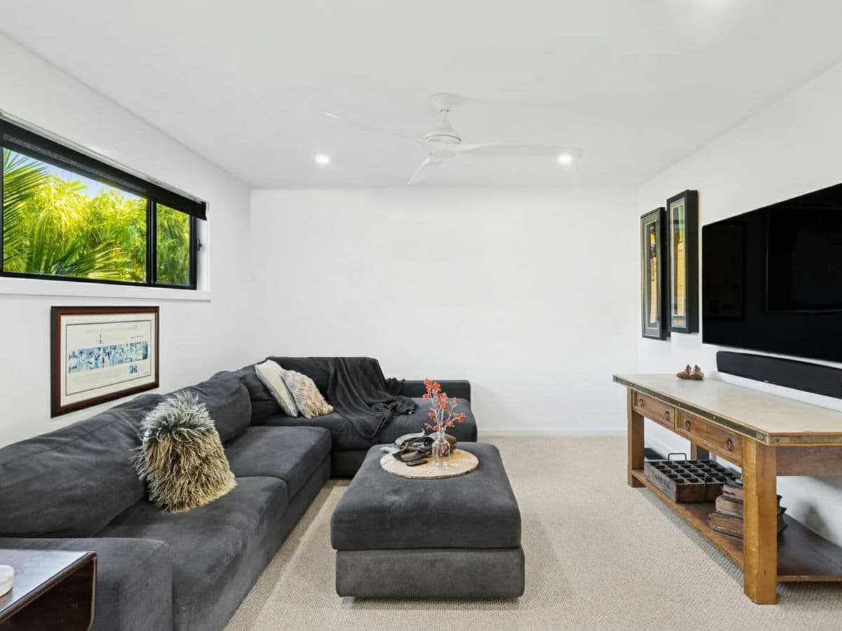 32 Seaspray Street, NARRAWALLEE, Narrawallee - Thumbnail 7