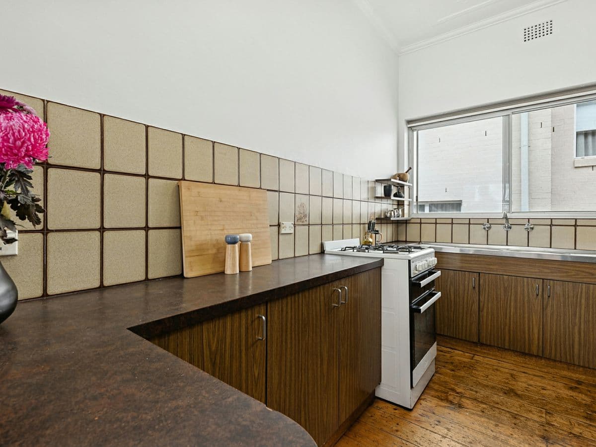 89 High Street, CARLTON, Carlton - Thumbnail 4