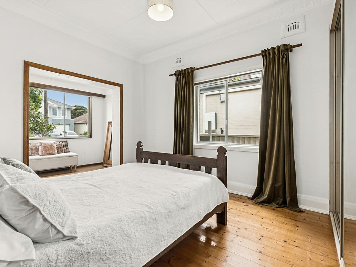 89 High Street, CARLTON, Carlton - Thumbnail 5