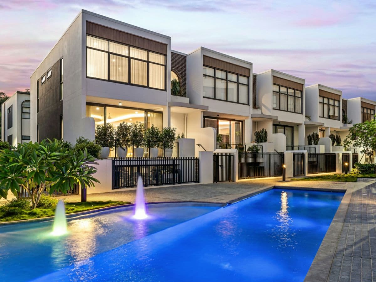 46/75 Jacaranda Place, INDOOROOPILLY, Indooroopilly - Image 1