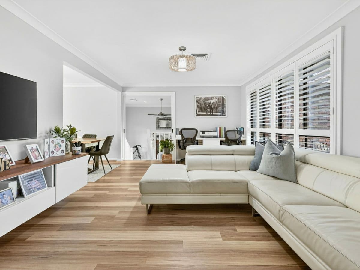 67 Luculia Avenue, BAULKHAM HILLS, Baulkham Hills - Thumbnail 3