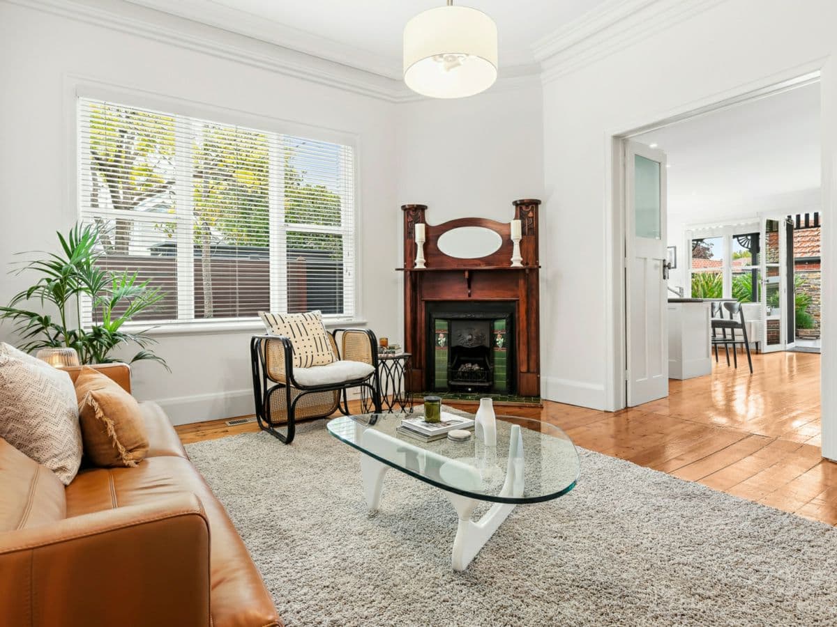 11 Meredith Street, ELWOOD, Elwood - Thumbnail 3