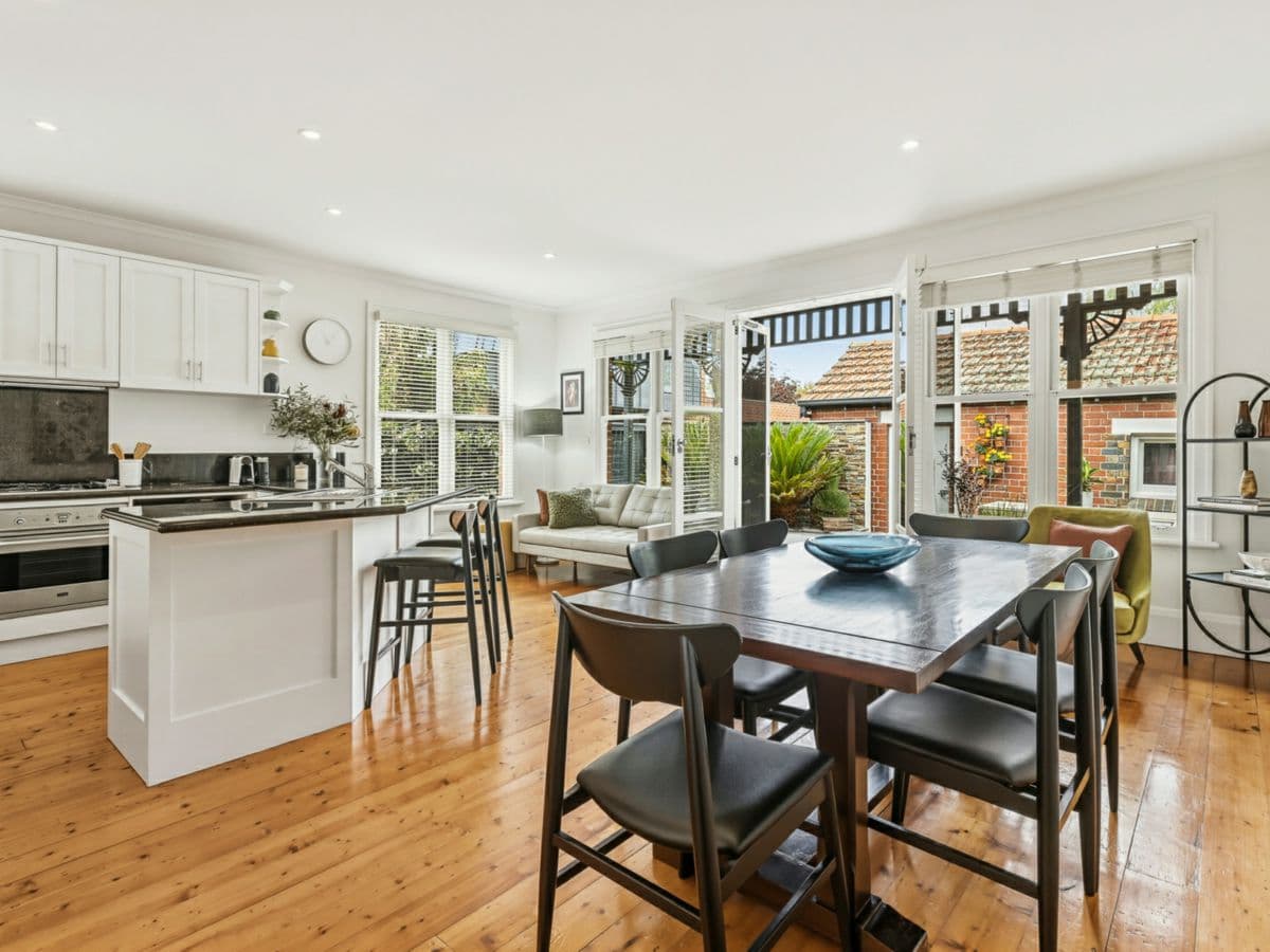 11 Meredith Street, ELWOOD, Elwood - Thumbnail 4
