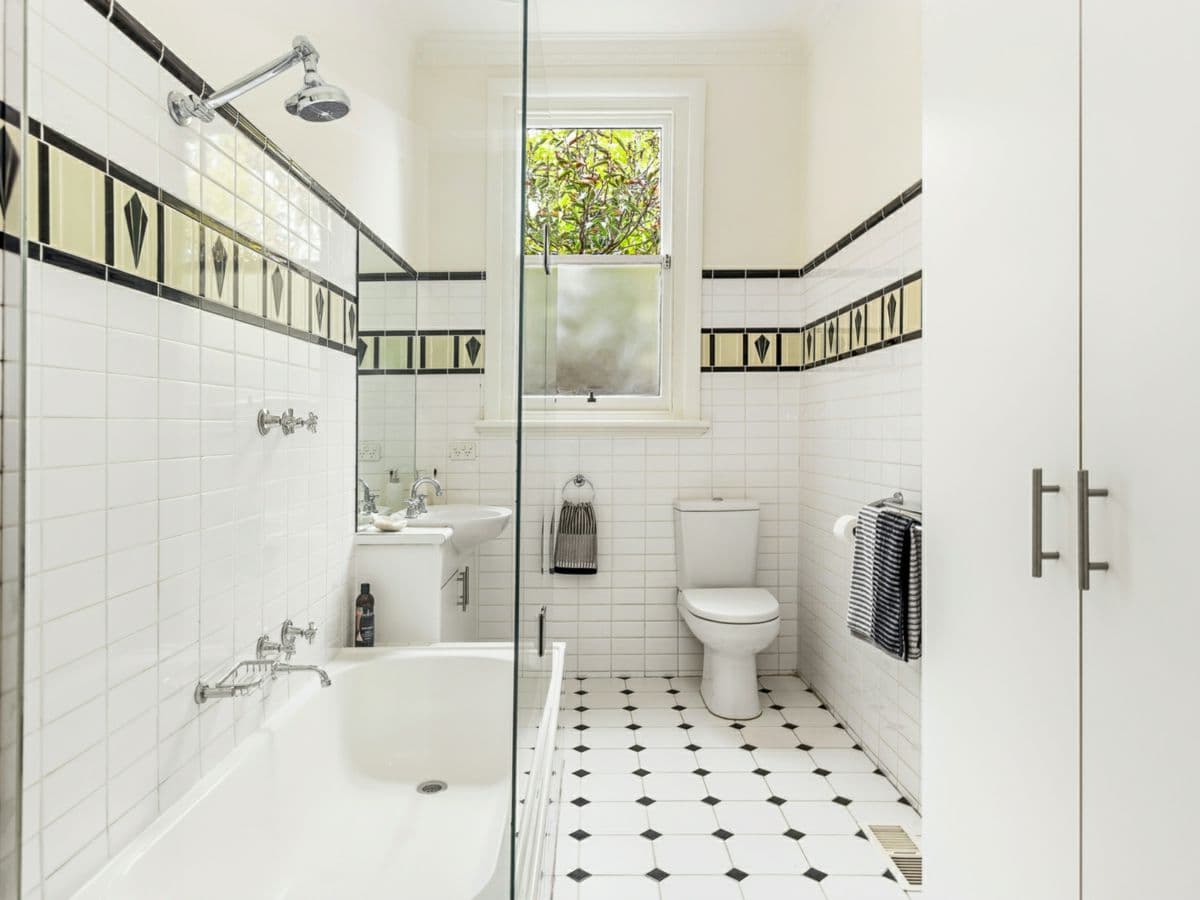 11 Meredith Street, ELWOOD, Elwood - Thumbnail 7