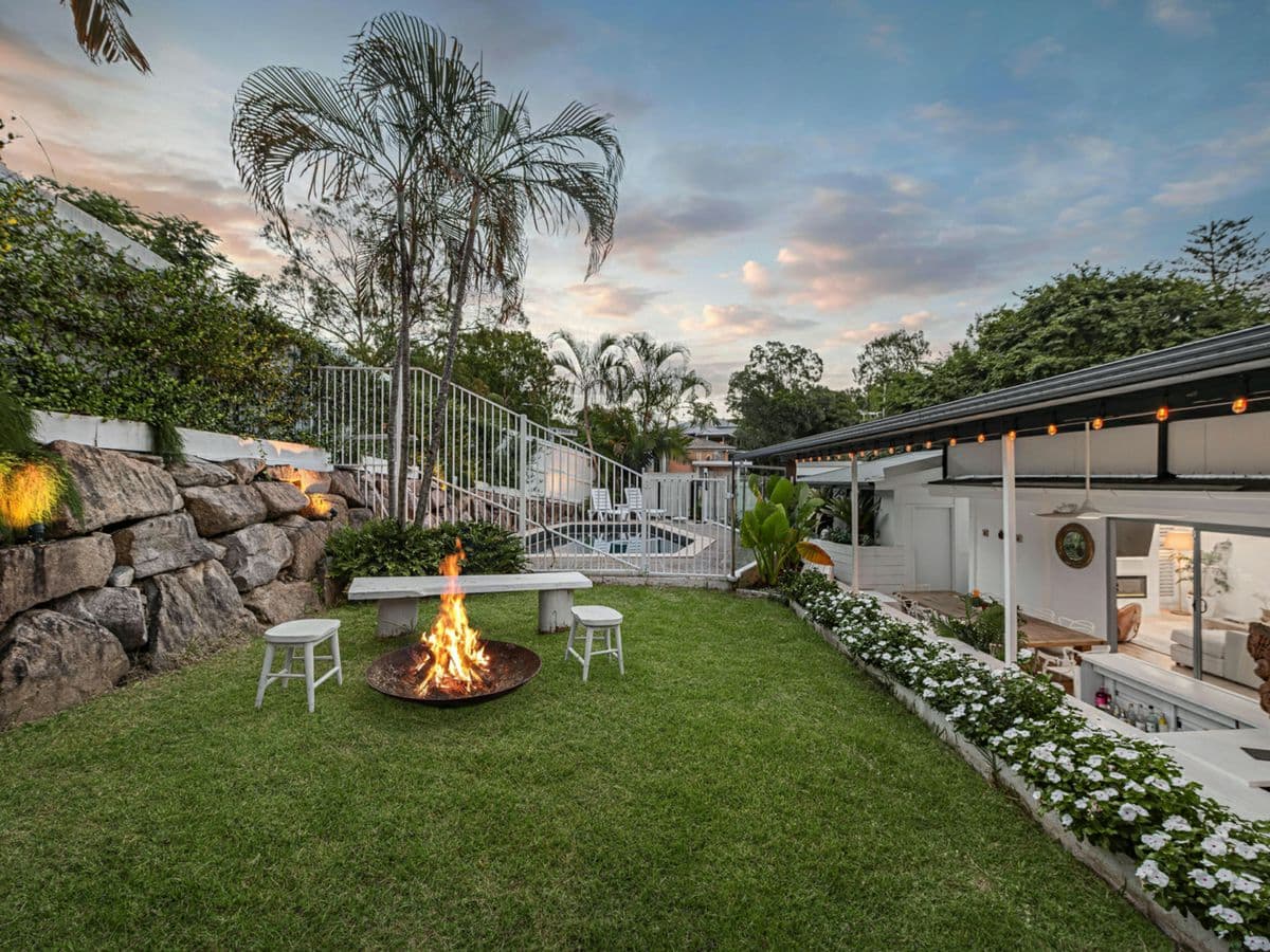 1 Yonga Street, BALMORAL, Balmoral - Thumbnail 2