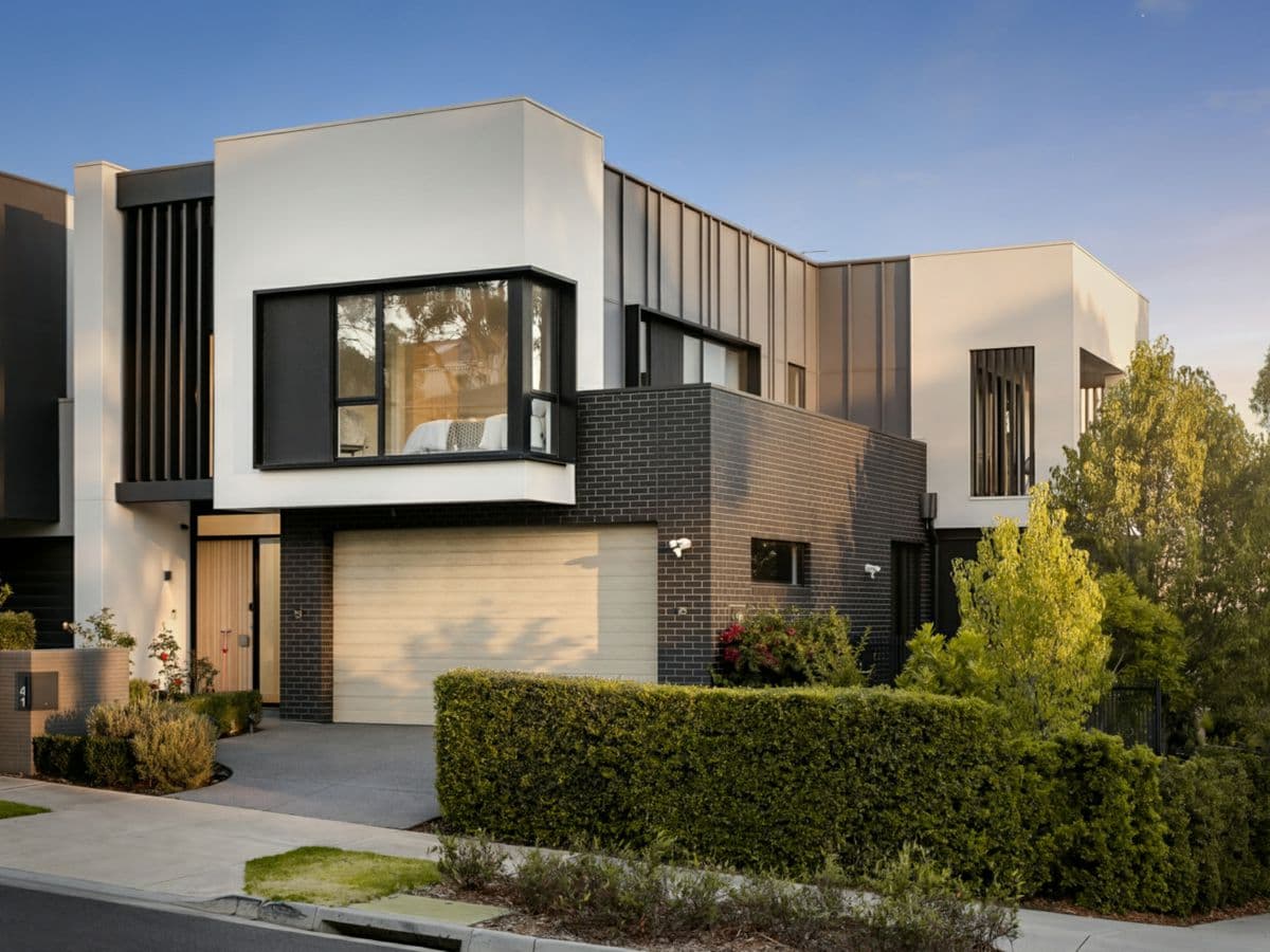 41 Silver Leaf Circuit, DONCASTER, Doncaster - Image 1