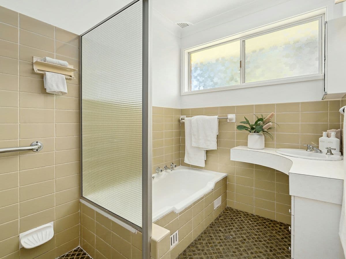 34 Haigh Avenue, BELROSE, Belrose - Thumbnail 7