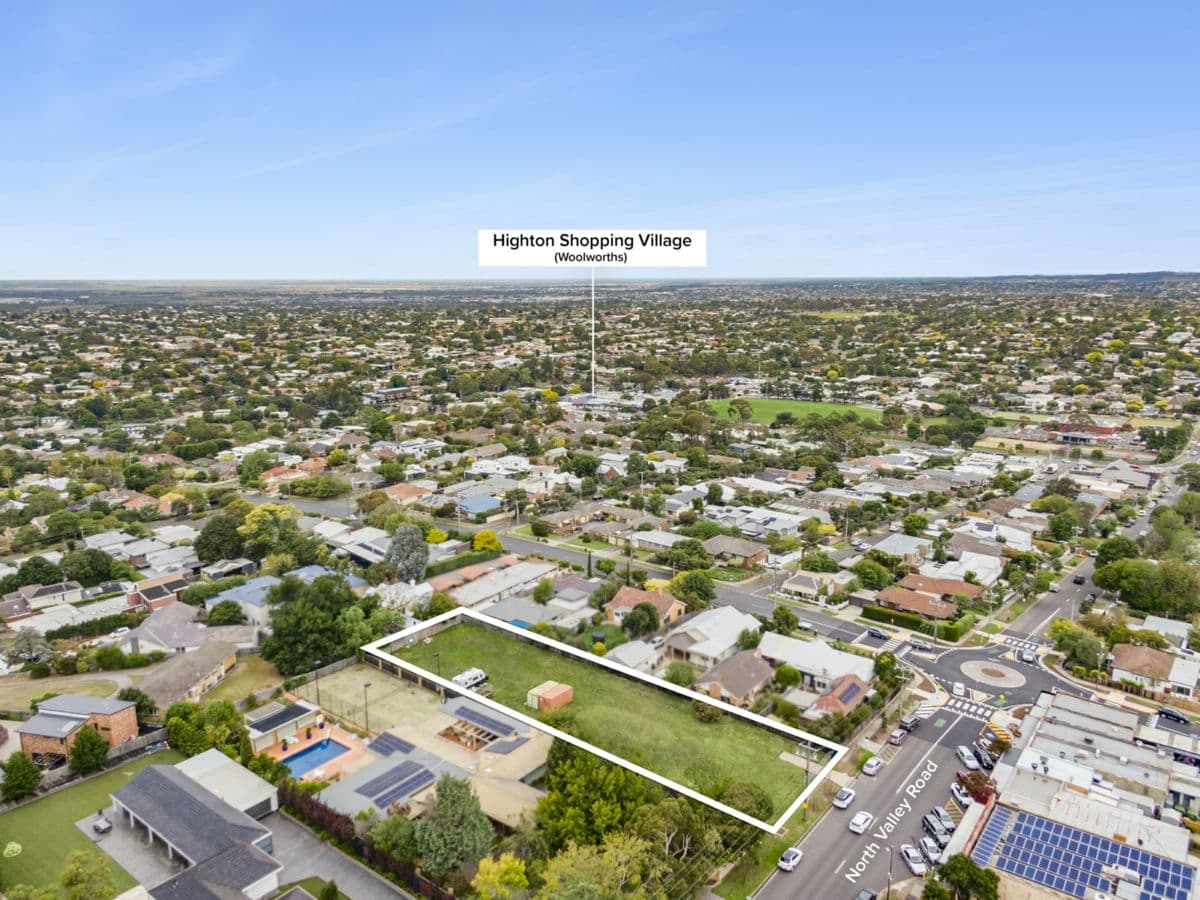 46 North Valley Road, HIGHTON, Highton - Image 1