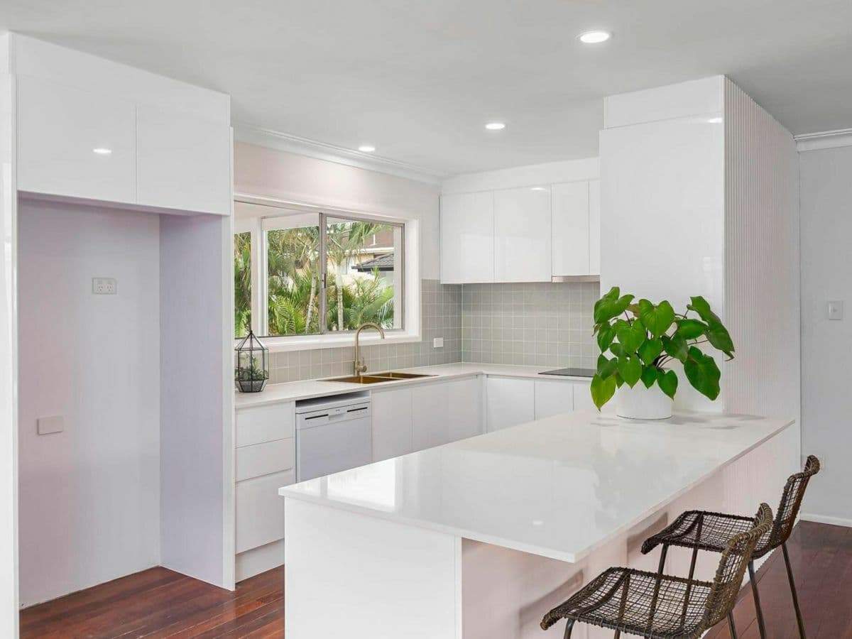 137 Townson Avenue, PALM BEACH, Palm Beach - Thumbnail 2