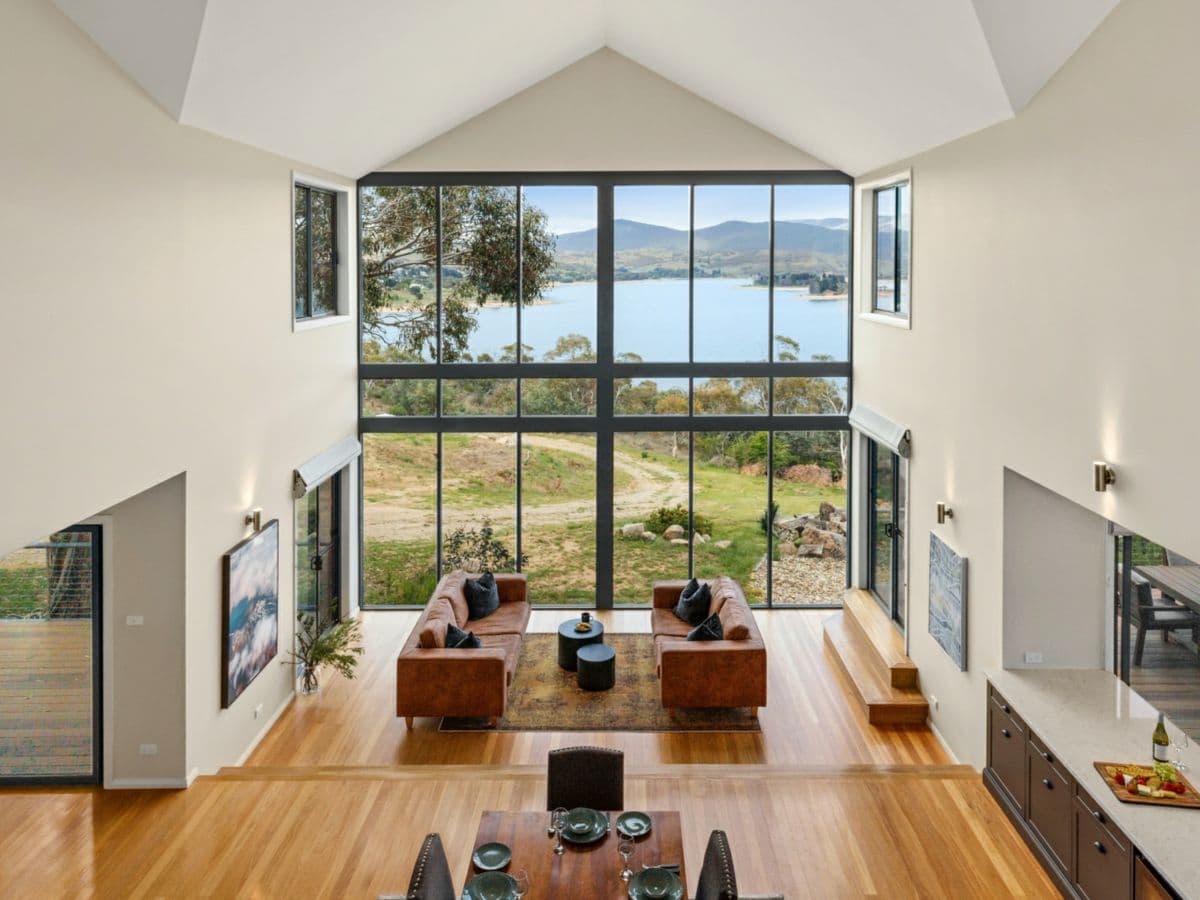 10 Tulong Close, EAST JINDABYNE, East Jindabyne - Image 1