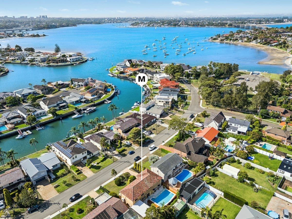 42 Hawkesbury Esplanade, SYLVANIA WATERS, Sylvania Waters - Image 1