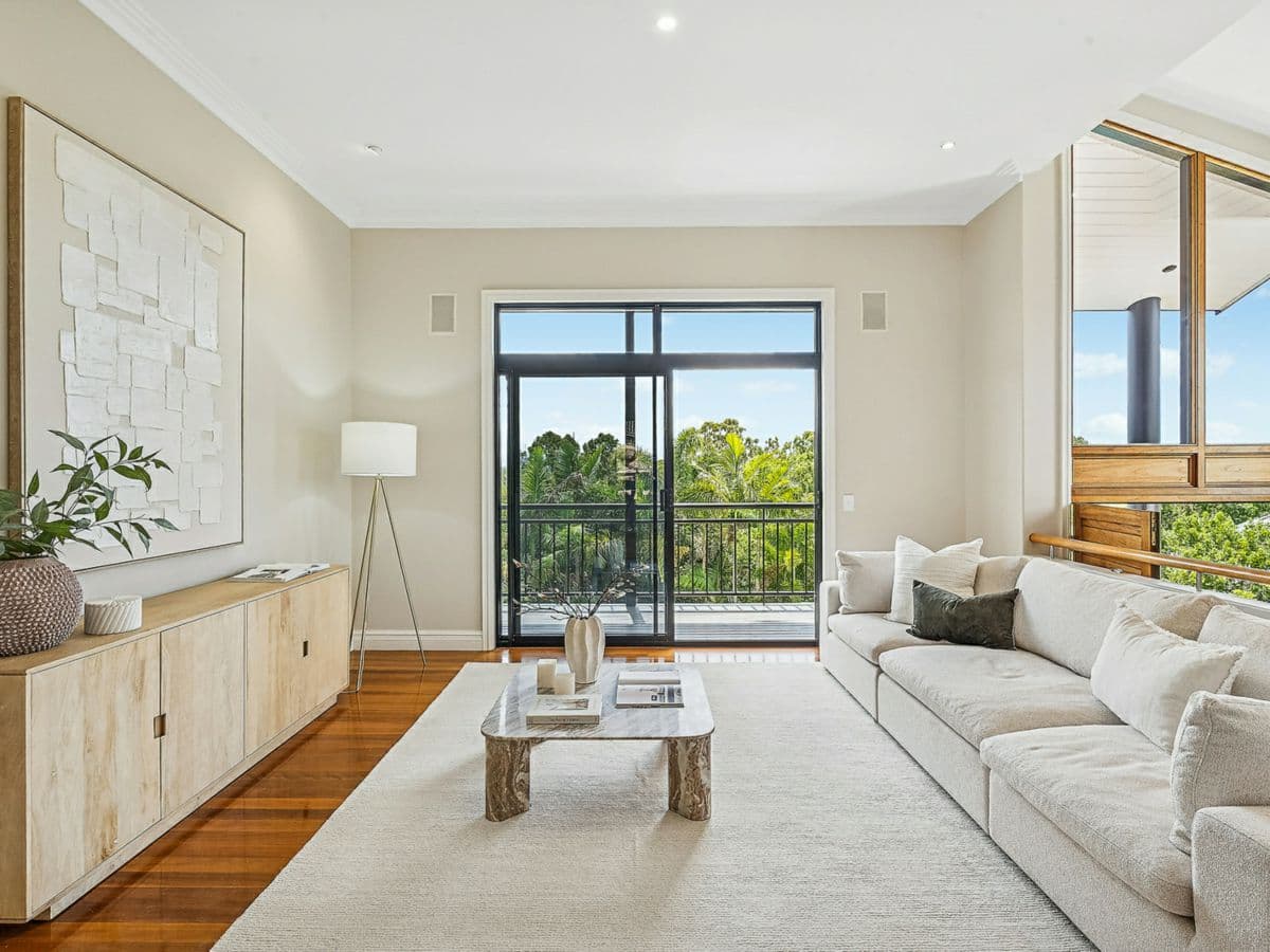 10 Tiara Close, MOUNT OMMANEY, Mount Ommaney - Thumbnail 5