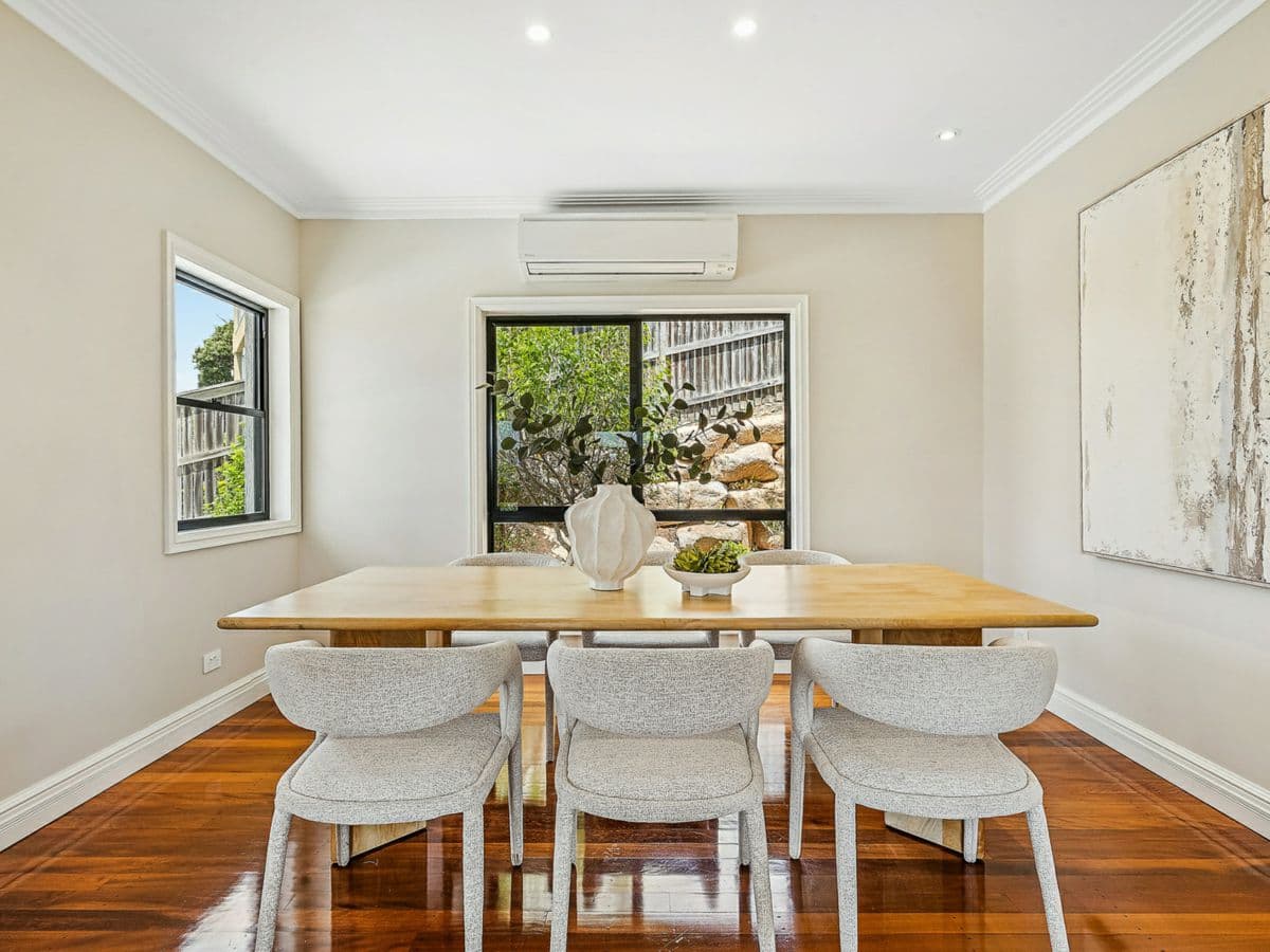 10 Tiara Close, MOUNT OMMANEY, Mount Ommaney - Thumbnail 6