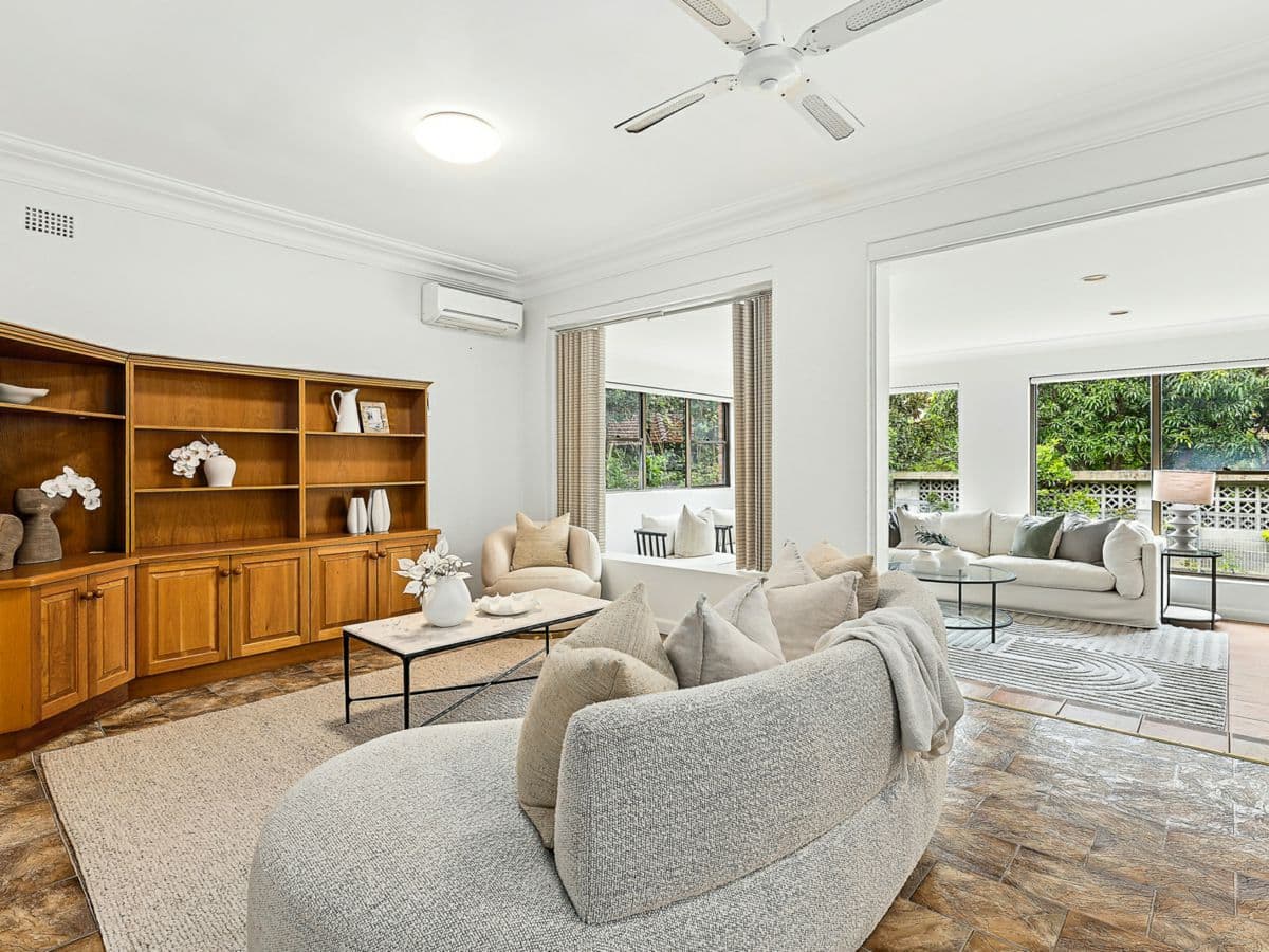173 Eastern Valley Way, MIDDLE COVE, Middle Cove - Thumbnail 2