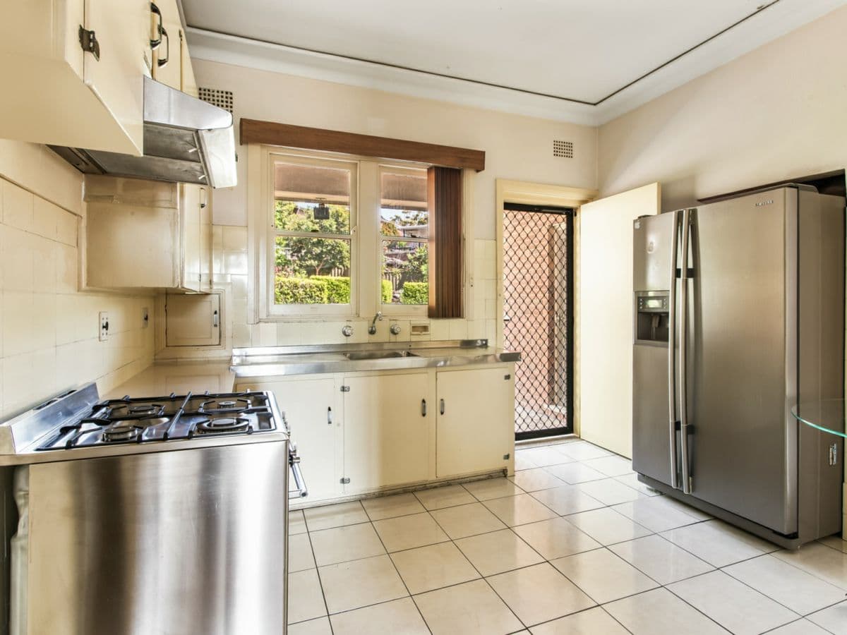 5A Dellwood Avenue, EARLWOOD, Earlwood - Thumbnail 4