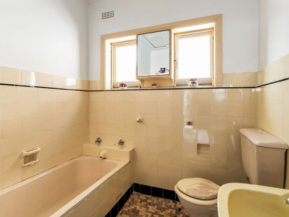 5A Dellwood Avenue, EARLWOOD, Earlwood - Thumbnail 5