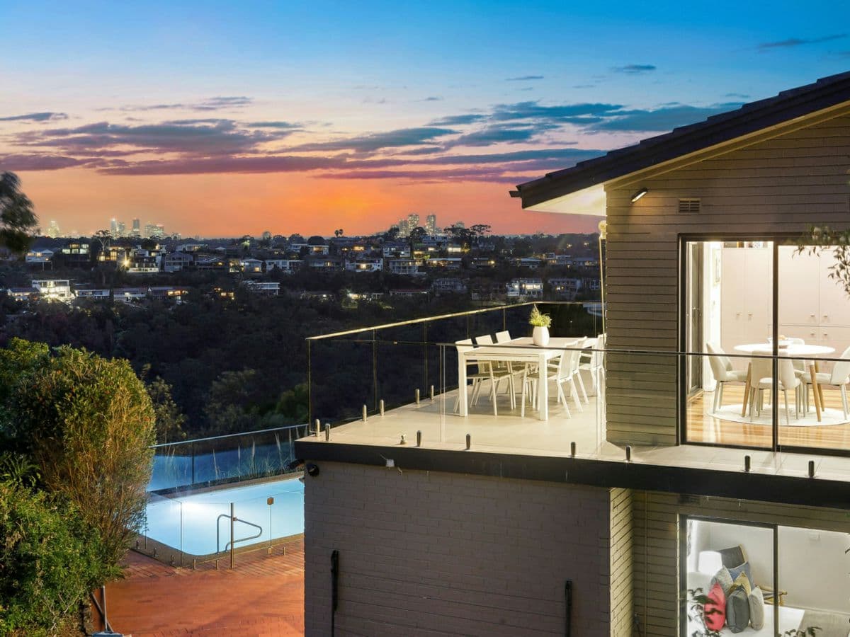 5 Roscommon Crescent, KILLARNEY HEIGHTS, Killarney Heights - Thumbnail 2