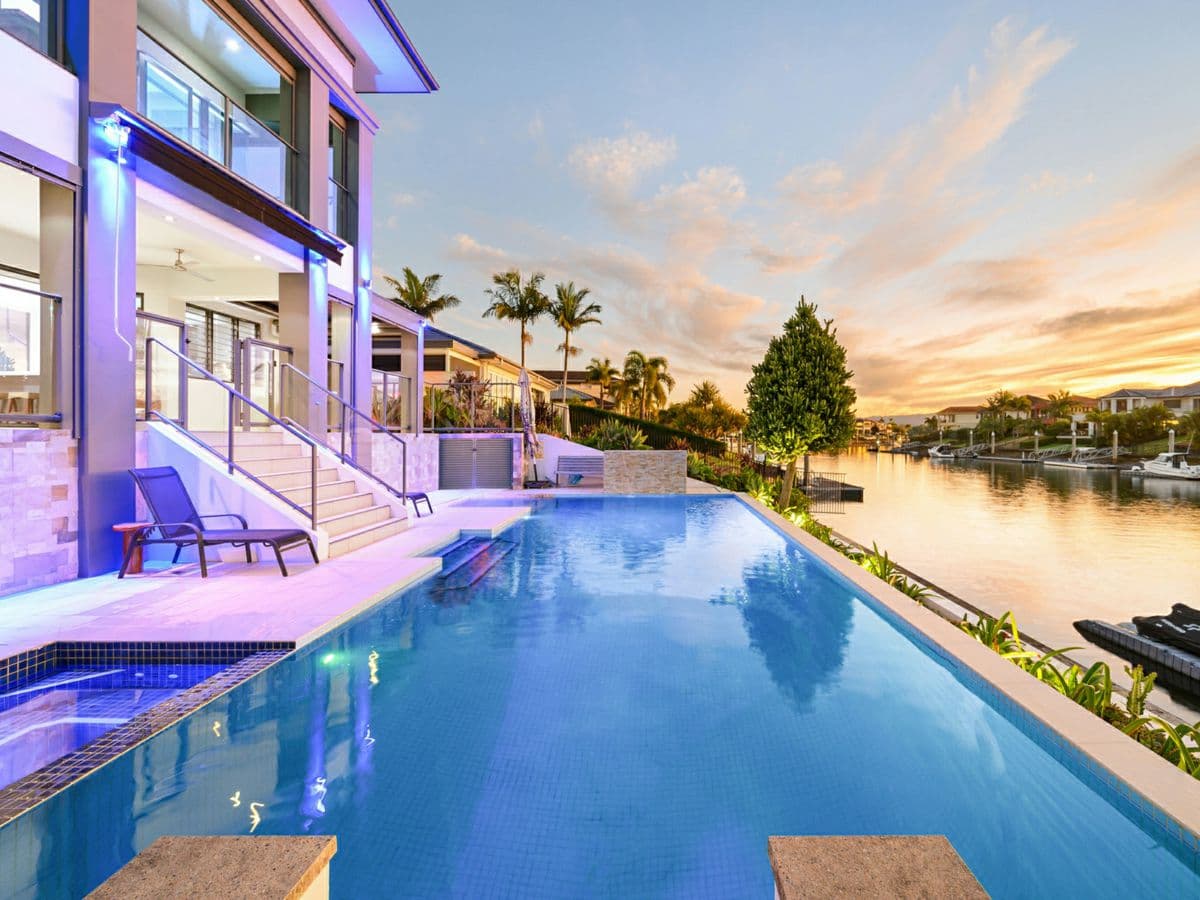 2154 Beaufort Way, HOPE ISLAND, Hope Island - Image 1