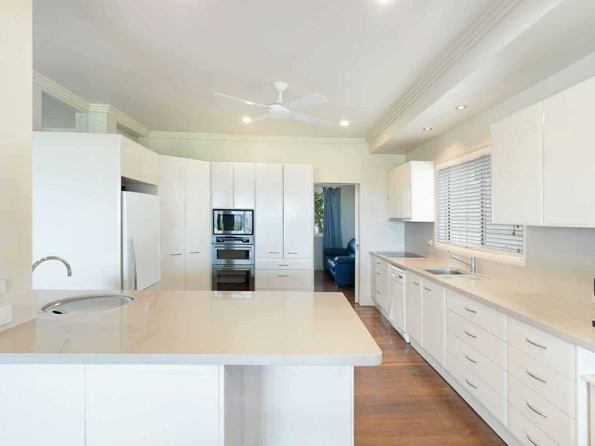 21 Rayner Avenue, NARRAWEENA, Narraweena - Thumbnail 5