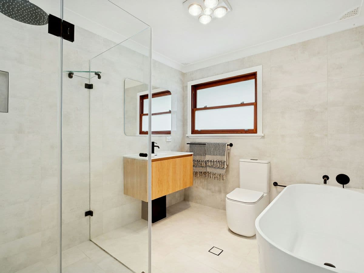 36 Rathowen Parade, KILLARNEY HEIGHTS, Killarney Heights - Thumbnail 8