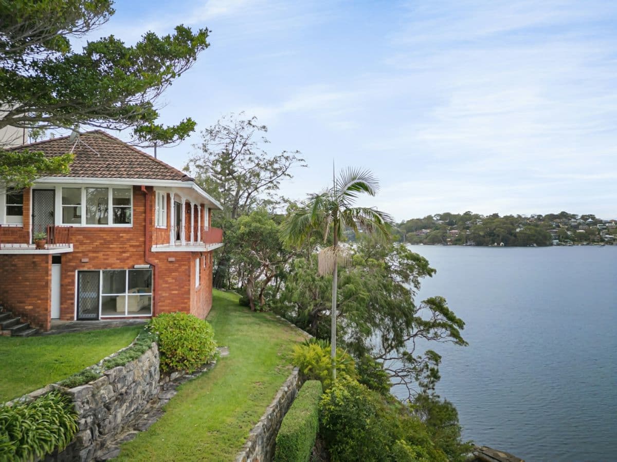 452 Willarong Road, CARINGBAH SOUTH, Caringbah South - Thumbnail 2