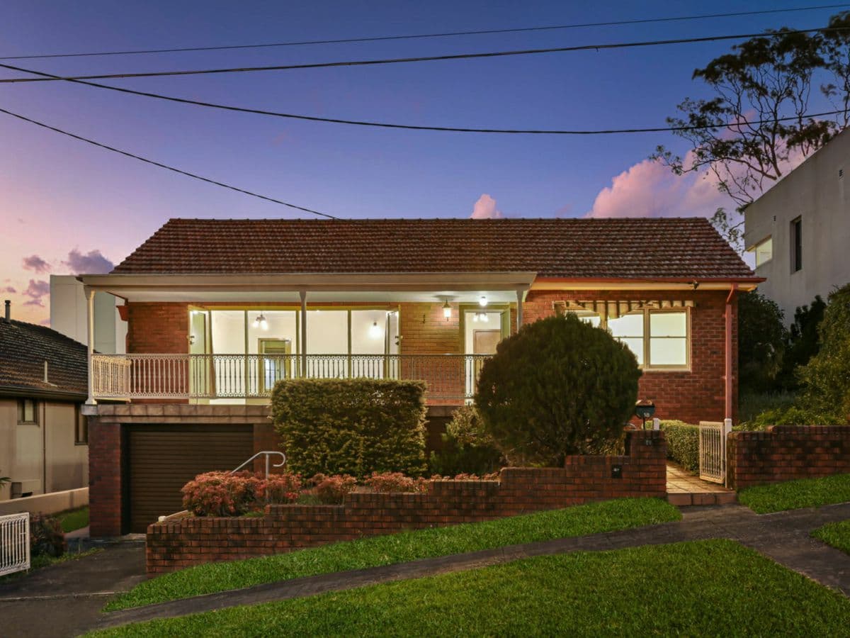 18 Hezlet Street, CHISWICK, Chiswick - Image 1