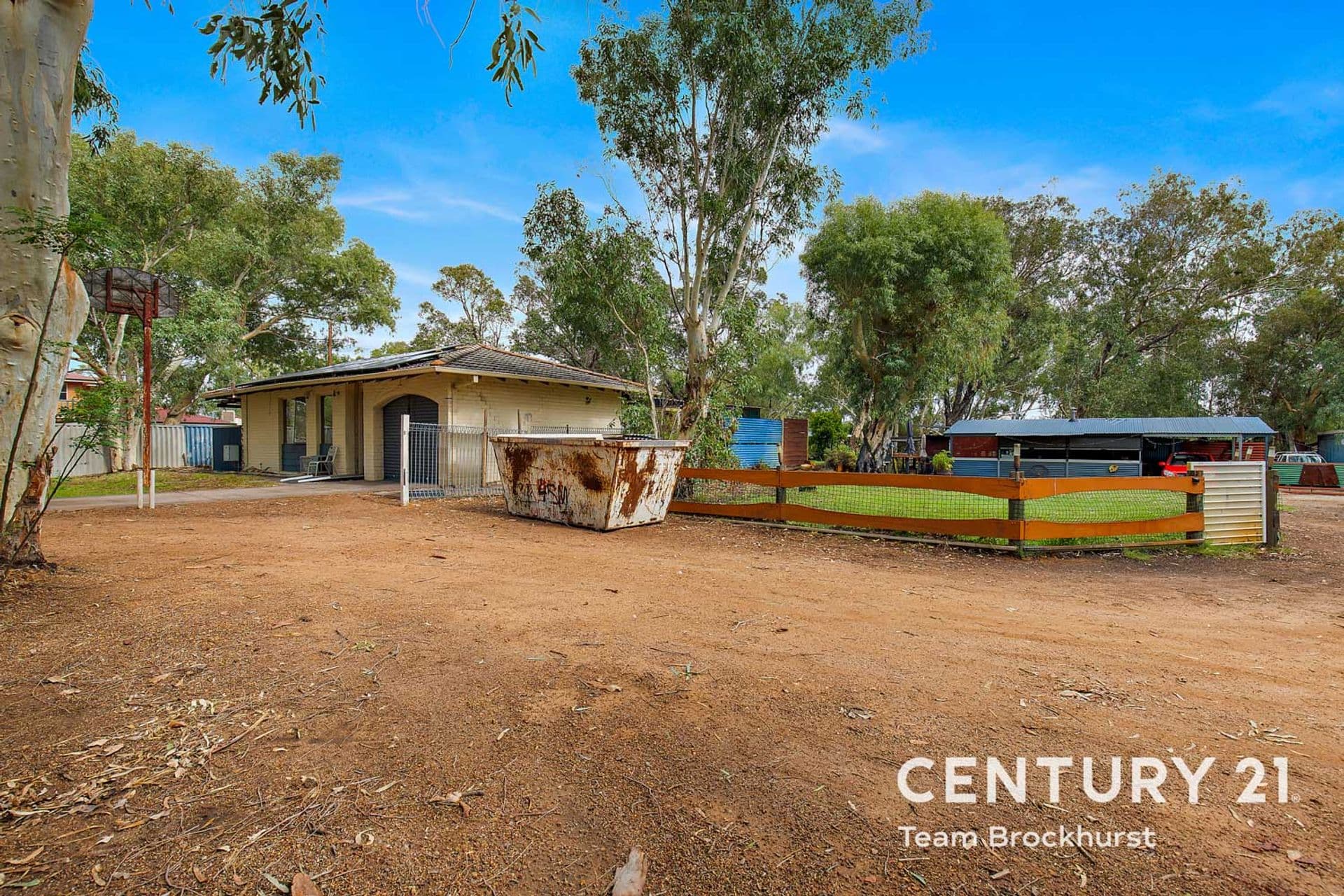 7/10 Warton Rd, Huntingdale, WA, 6110, Martin - Image 1