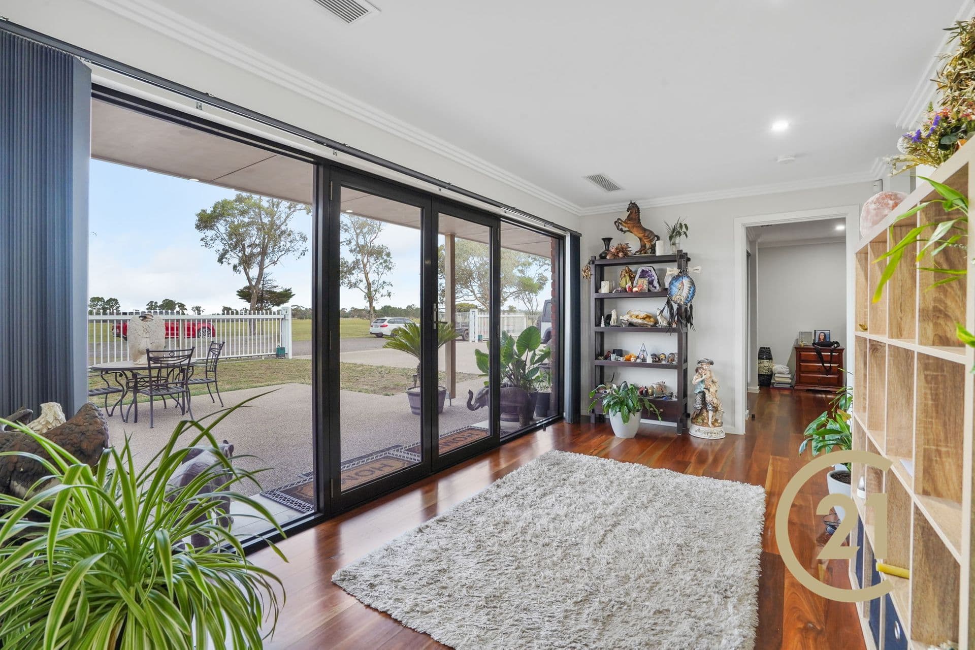 Suite 4 241-244 Caroline Springs Blvd, Caroline Springs, VIC, 3023, Rockbank - Thumbnail 2