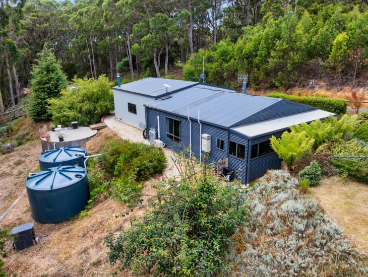 38 Crawford Road, PENGUIN, Penguin - Image 1