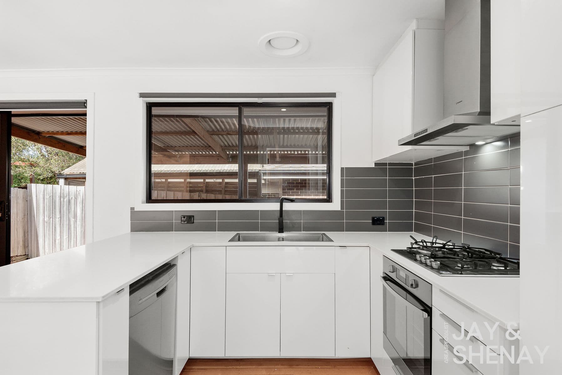 29 Robert Molyneux Avenue, Endeavour Hills VIC 3802, Endeavour Hills - Thumbnail 8