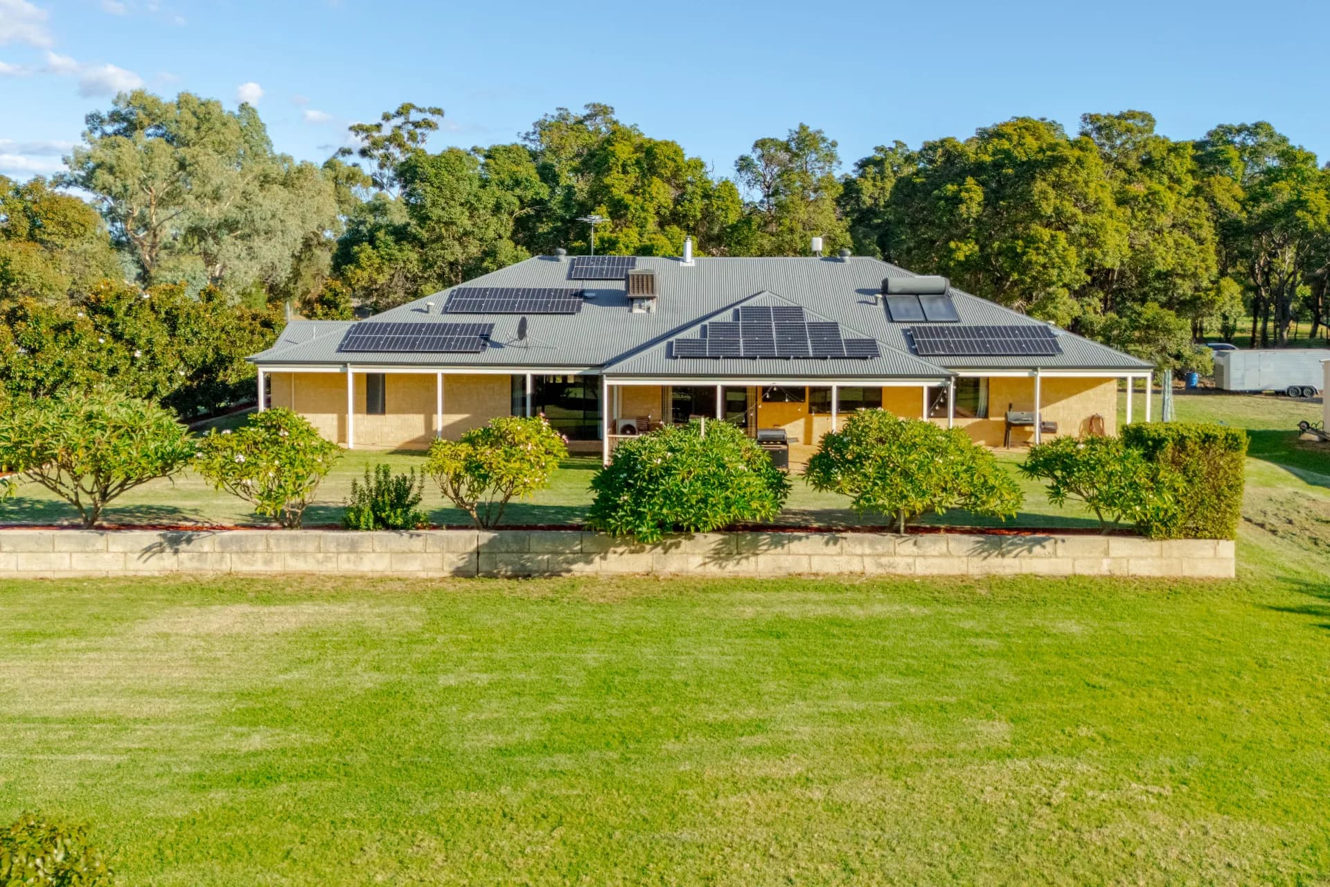 6 Wattle Road, Serpentine, WA, Serpentine - Thumbnail 2
